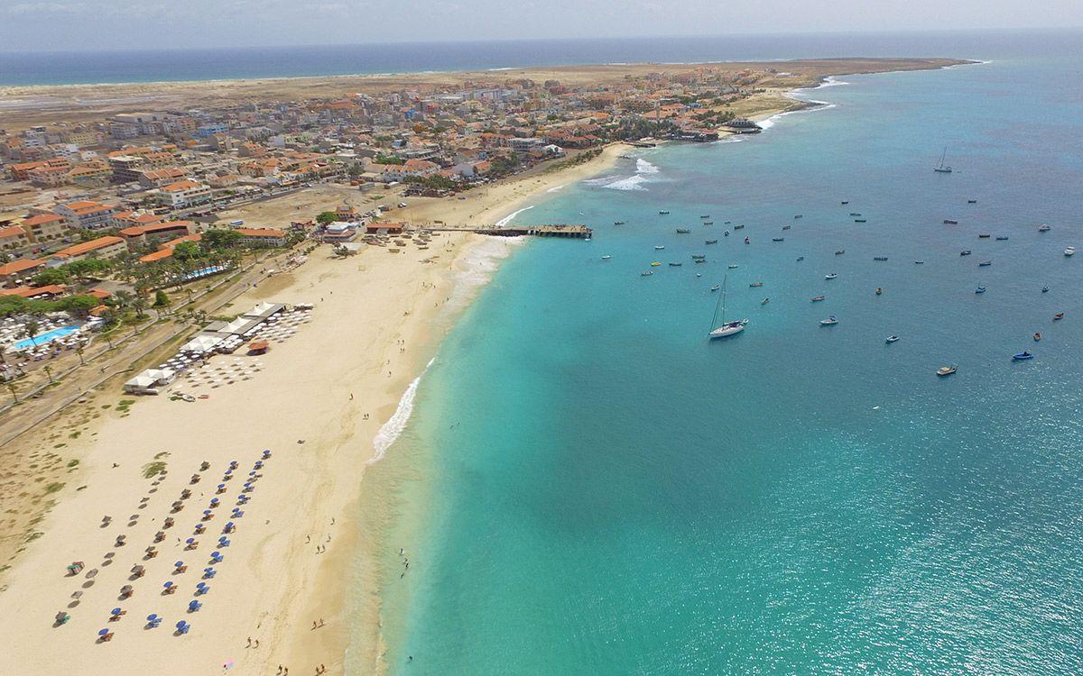 praia de Santa Maria, na ilha do Sal