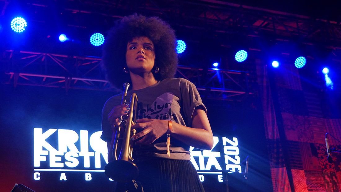 A trompetista com raízes na ilha do Fogo: a viagem musical de Jéssica Pina